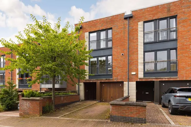 Fettes Rise, Inverleith, Edinburgh, Midlothian, EH4 1QH, photo 1