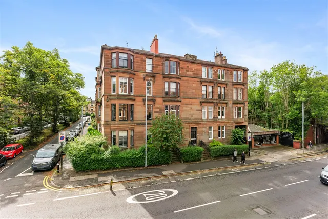 2/3 105 Clarence Drive, Hyndland, G12 9RW, photo 1