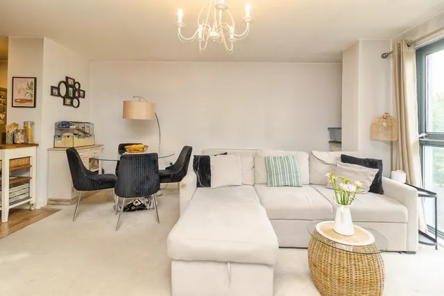 Wetherburn Court, Bletchley, MK2, photo 1