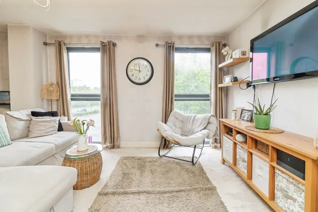 Wetherburn Court, Bletchley, MK2, photo 2