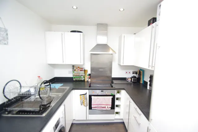 Watford, WD17, photo 1