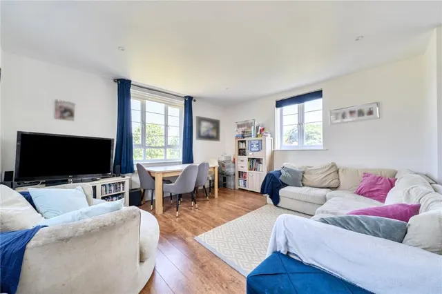 Bakersgate Gardens, Pirbright, GU24, photo 2
