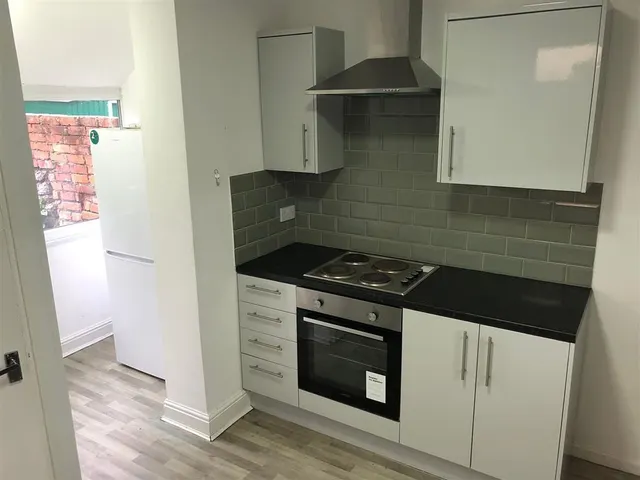 Claude Road, Cardiff, CF24, photo 3
