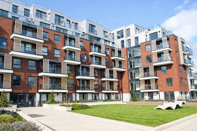Brunel Court Green Lane, Edgware HA8 8YT, photo 1