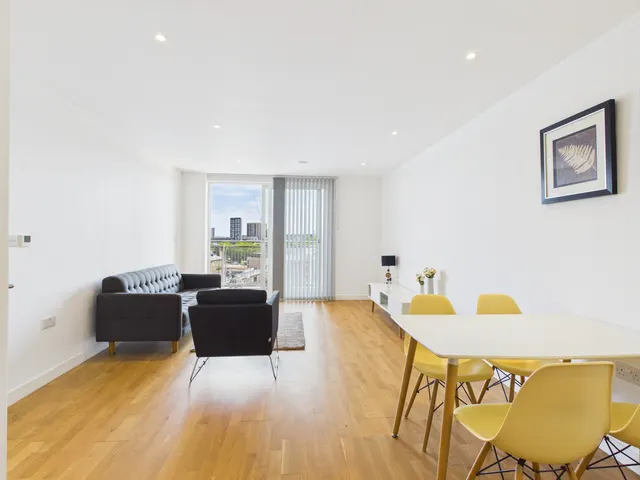 Station House, London, SE8, photo 1