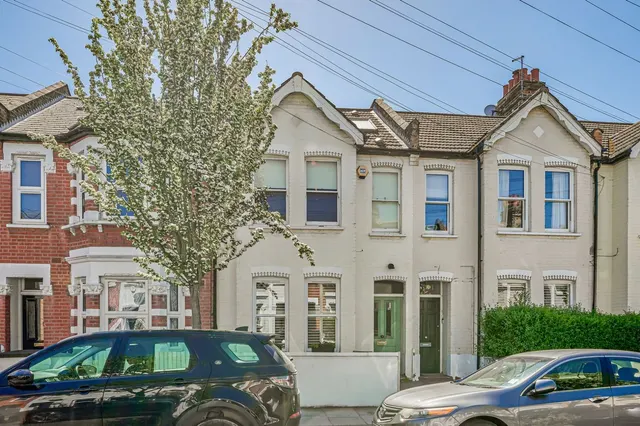 Photo 3 — Vanderbilt Road, Earlsfield, London, SW18