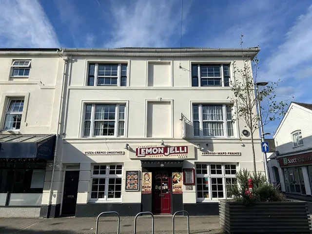 Queen Street, Newton Abbot, photo 1