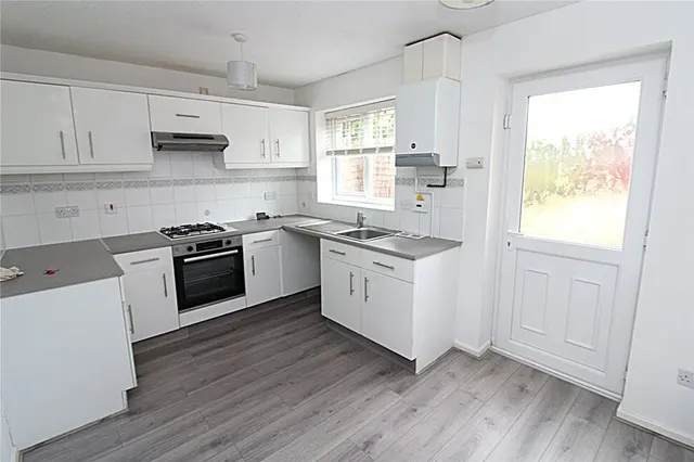 Photo 3 — Laurel Hill Way, Leeds, West Yorkshire, LS15