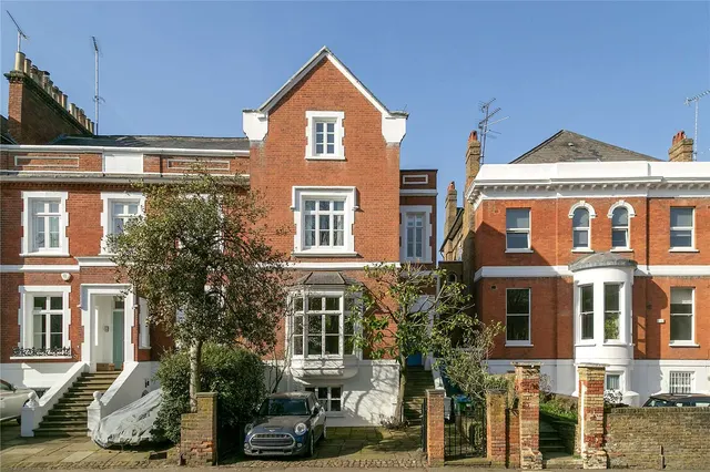 Queens Road, Richmond, Surrey, TW10 6JW, photo 1
