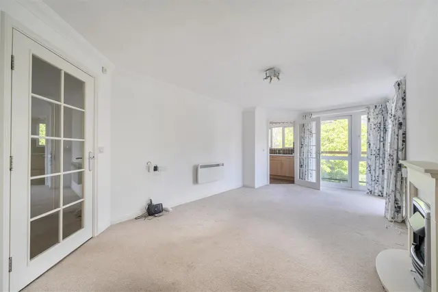 High Street, Rickmansworth, WD3, photo 2