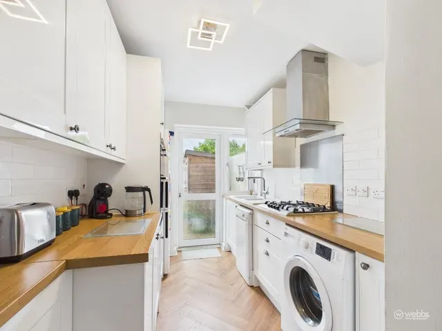 Benhurst Gardens, South Croydon, photo 2