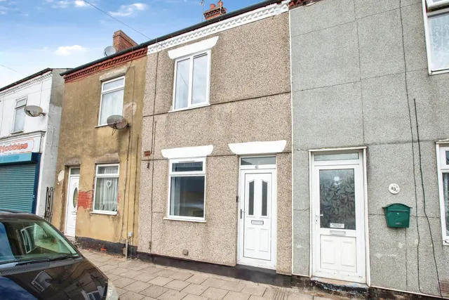 Mansfield Road, SUTTON-IN-ASHFIELD, Nottinghamshire, NG17, photo 1