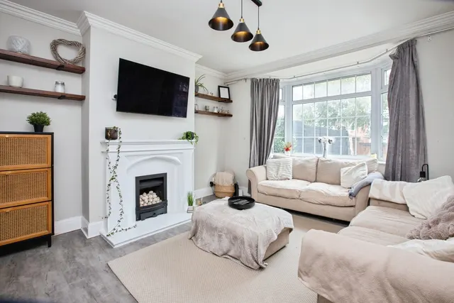 Sutton Road, Kirkby-in-Ashfield, NG17, photo 2