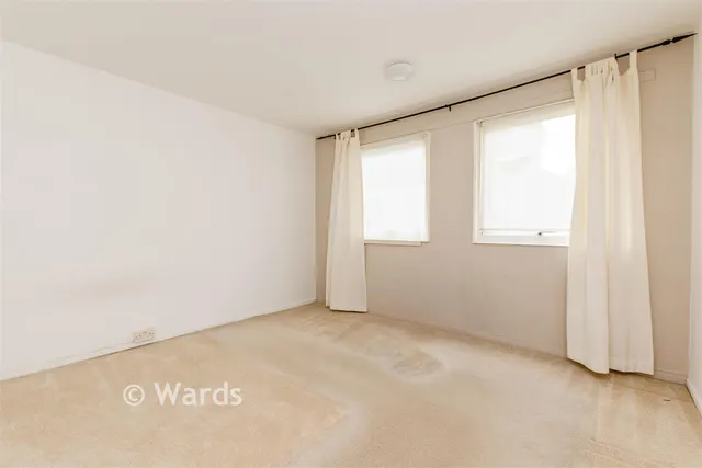 Old Road West, Gravesend, DA11, photo 3