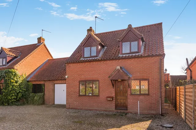 The Street, Fakenham, NR21, photo 1