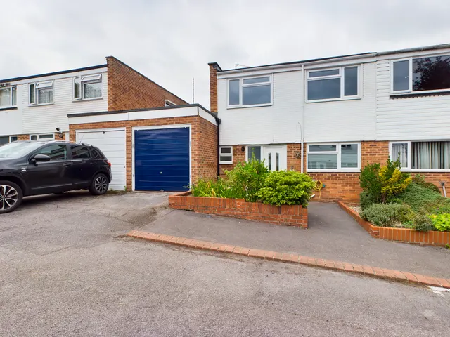 Irwell Close, Riverdene, Basingstoke, RG21, photo 1