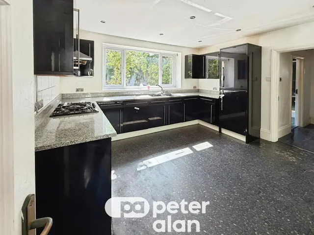 Westfield Road, Newport, NP20, photo 3