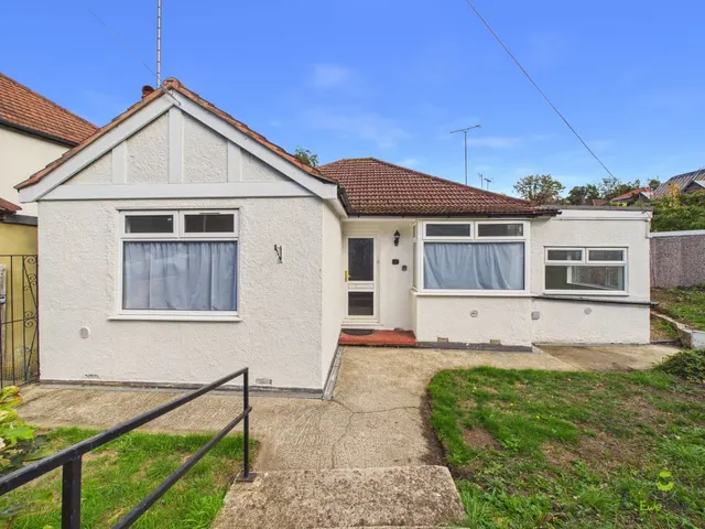 Abbey Crescent, Belvedere, DA17, photo 1