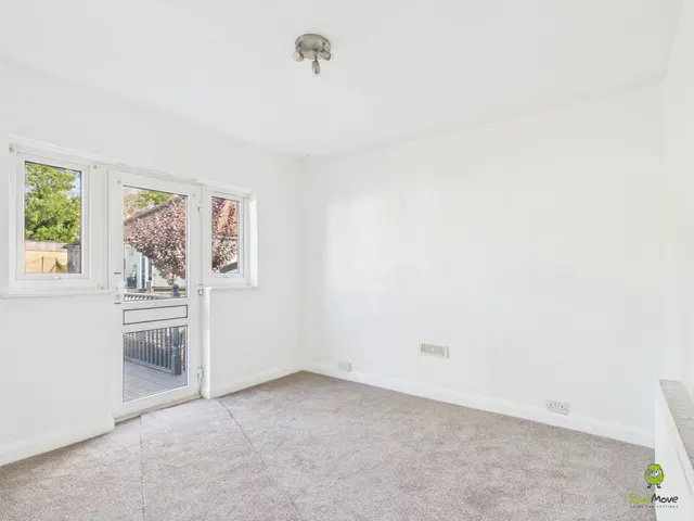 Abbey Crescent, Belvedere, DA17, photo 3