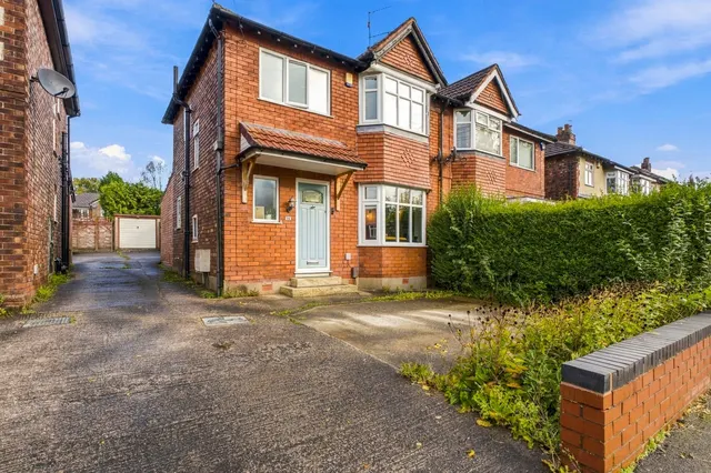 Marsden Road, Romiley, SK6, photo 1