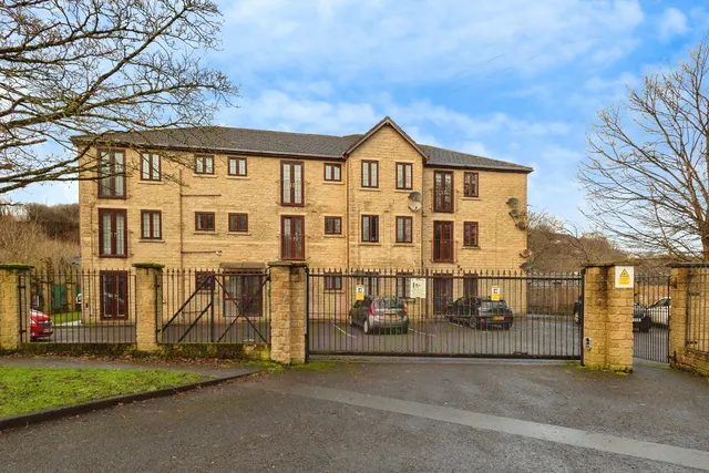 Canal View, Knowl Street, Stalybridge, Greater Manchester, SK15, photo 1