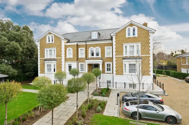 Church Road, East Molesey, Surrey, KT8 9DS, photo 1