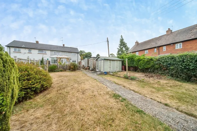Bettys Close, Newton Longville, MK17, photo 2
