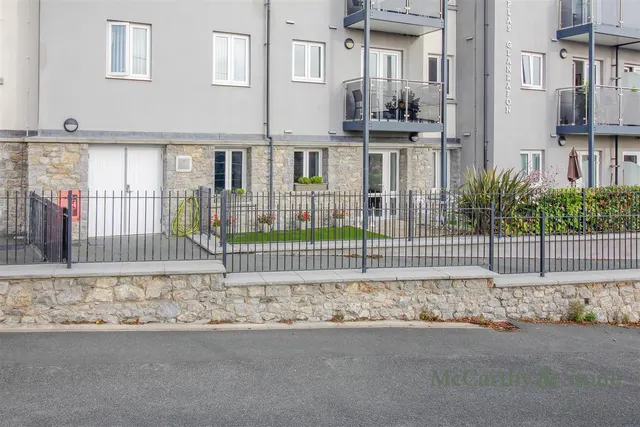 Bangor Road, Benllech, LL74, photo 2