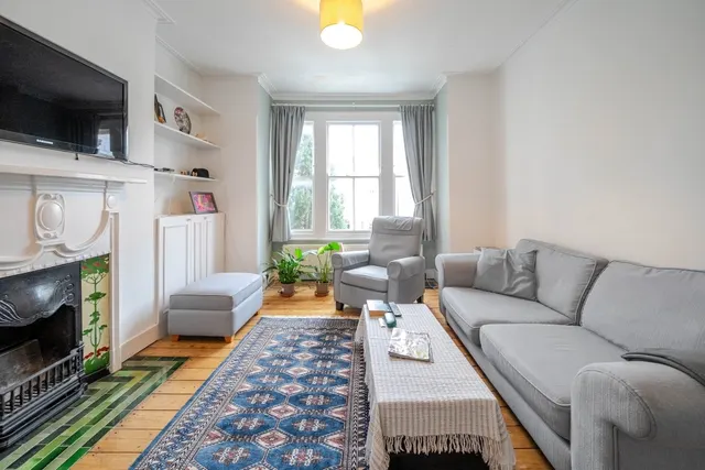 Waldron Road, London, SW18, photo 2