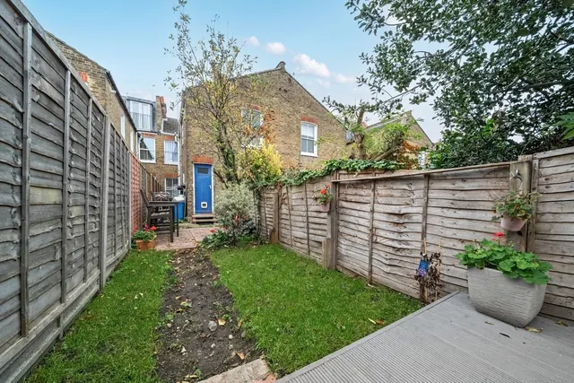 Waldron Road, London, SW18, photo 3