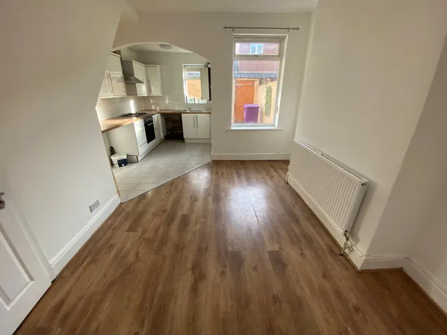 Glencairn road, L13, photo 3