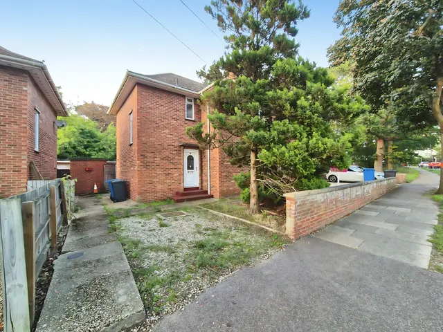 Cunningham Road, NORWICH, photo 1
