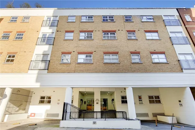 2 bedroom flat — Newton Street, Covent Garden, WC2B