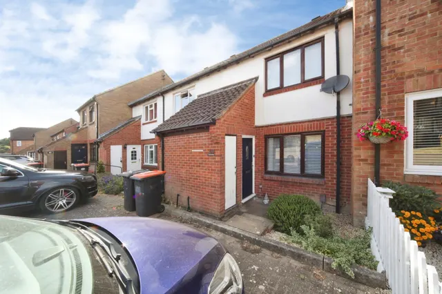 Northview Road, Houghton Regis, LU5, photo 1