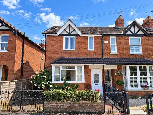 Spencers Road, Maidenhead, SL6, photo 1