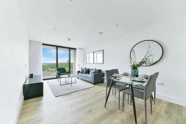 Photo 2 — Epsom House, 2 Fairfield Avenue, Staines-upon-Thames, Greater London, TW18