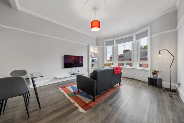 Hazel Avenue, Muirend, G44, photo 1