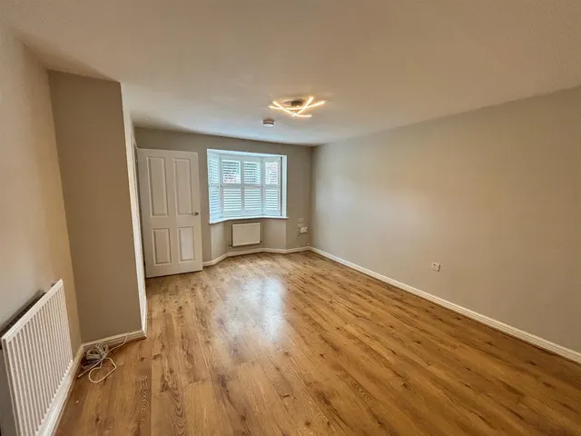 Franklyn Road, Devizes, SN10, photo 3