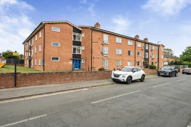 Blenheim Road, Maidenhead, photo 1