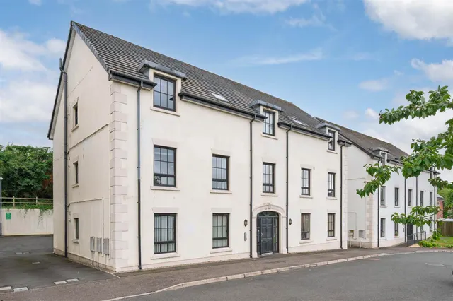 Sir Richard Wallace Walk, Lisburn, BT28, photo 1