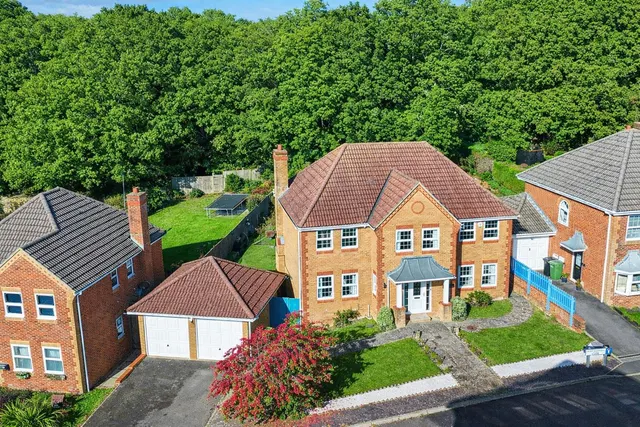 Whittlewood Close, St. Leonards-On-Sea, photo 1