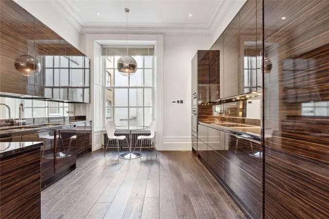 Lancaster Gate, London, W2, photo 2