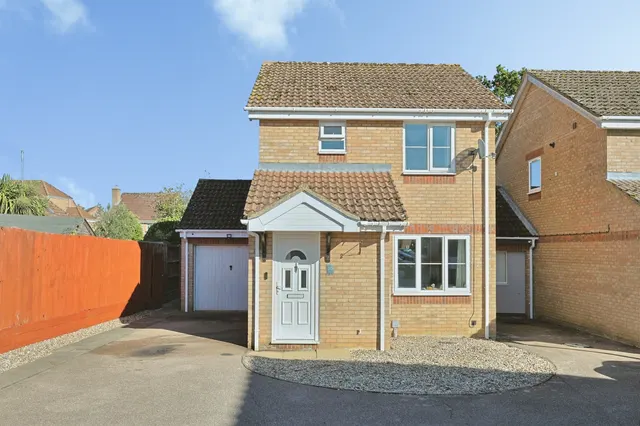 Nelson Crescent, Swaffham, PE37, photo 1
