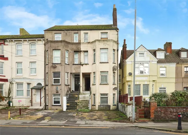 Folkestone Road, Dover, Kent, CT17, photo 1