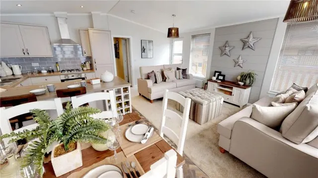 Chester Road, Northwich, CW8, photo 1