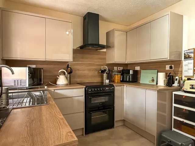 Ivy Close, Nailsea, BS48, photo 2
