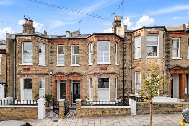 Ridgmount Road, London, SW18, photo 1