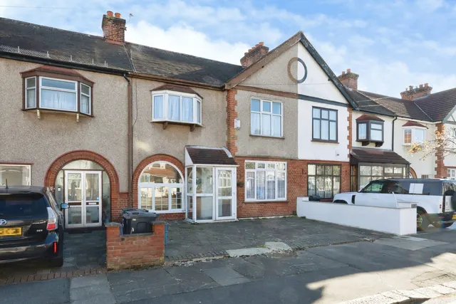 Brancaster Road, ILFORD, Essex, IG2, photo 1