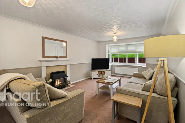 Redhill Lodge Road, Swadlincote, DE11, photo 3