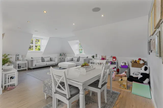 Photo 2 — Upper Mulgrave Road, Cheam, SM2 7AY
